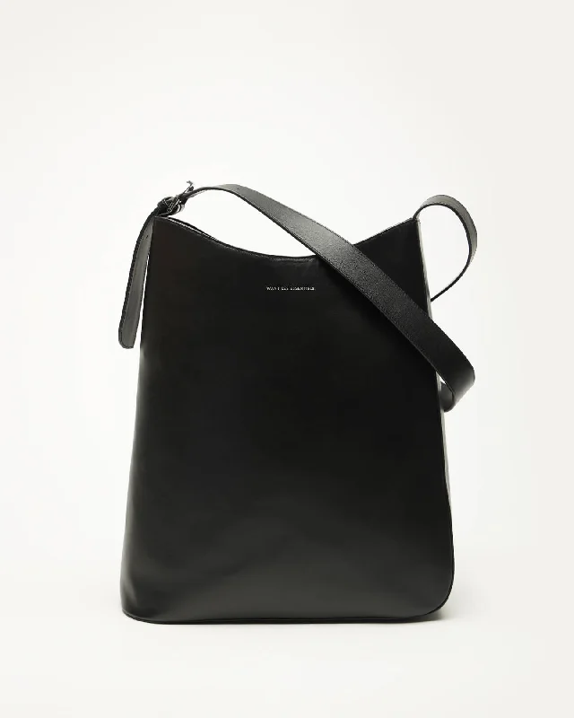 Arch XL Smooth Leather Shoulder Bag