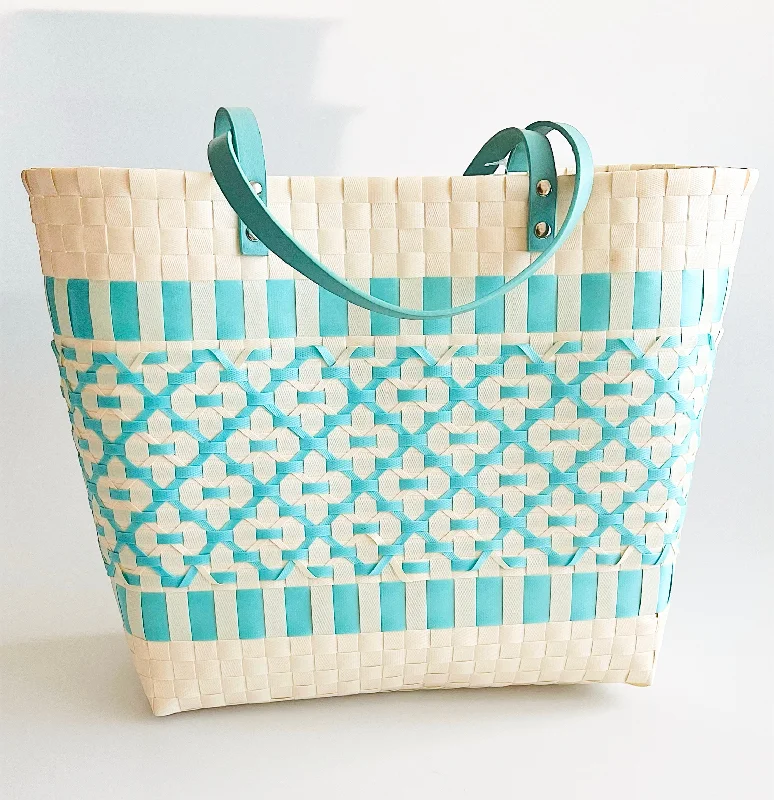 Quatrefoil Basket Weave Tote Bag - Turquoise