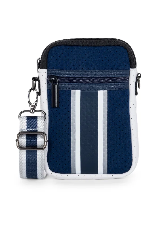 Casey Yacht Cellphone Bag