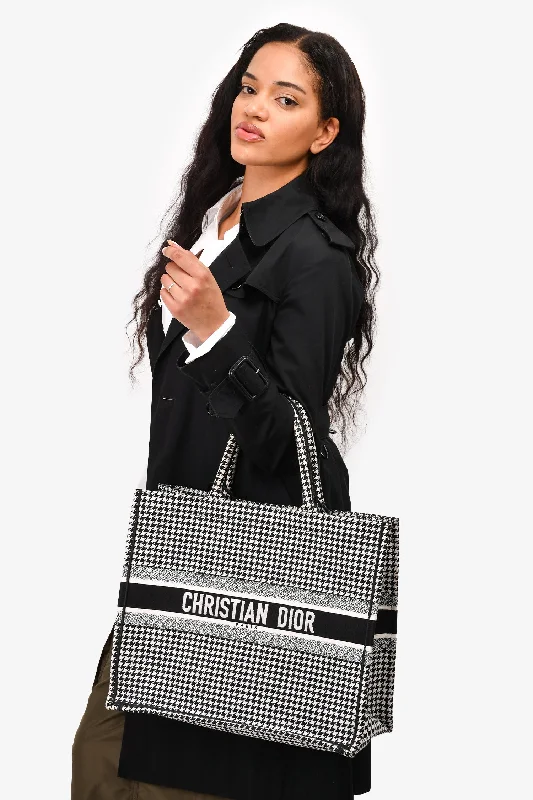 Christian Dior 2020 Black/White Houndstooth Patterned Large Book Tote