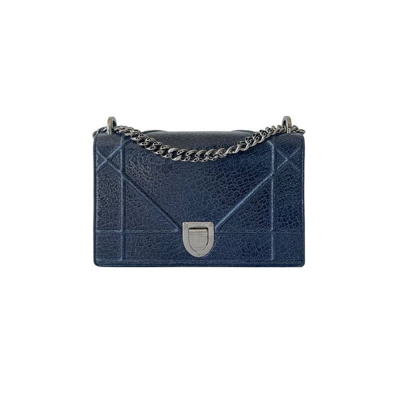 Christian Dior Diorama Medium Shoulder Bag