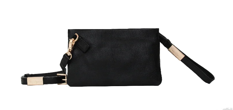 Cache Wristlet in Black